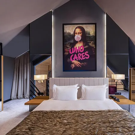 3917 Hotel 4*